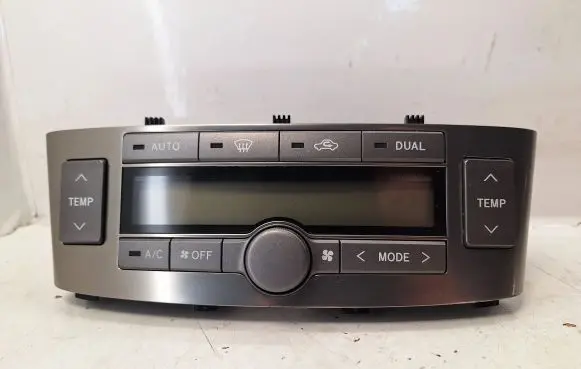 Toyota Avensis T250 Climate control unit 5590005270 MB1465704433