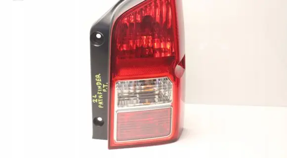 Nissan Pathfinder R51 Rear/tail lights