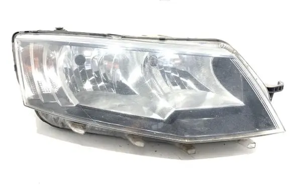 Skoda Octavia Mk3 (5E) Headlight/headlamp 5E1941016