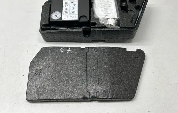 Volkswagen Golf VII Tool box 5G0012115T