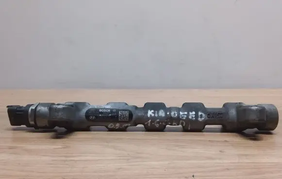 KIA Ceed Fuel pressure regulator 314002A420 0445214181 0281002863