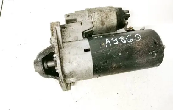 Opel Zafira B Starter motor 1005831949