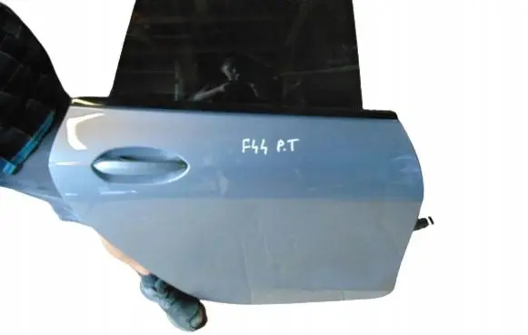 BMW 2 F44 Rear door
