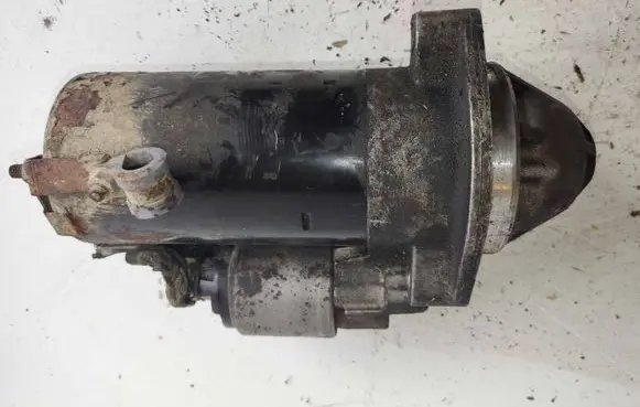 Volkswagen PASSAT B5.5 Starter motor