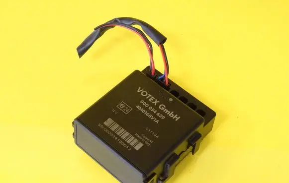 Volkswagen Polo IV 9N3 Parking PDC control unit/module 4M0168V1A 000054639