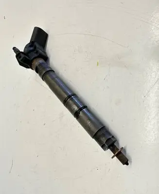 Audi A6 S6 C6 4F Fuel injector 059130277A 50615 045115037