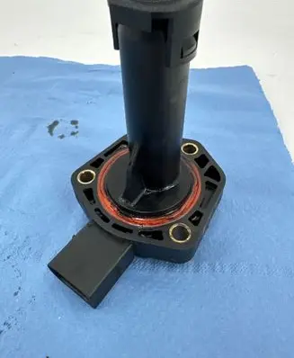 Volvo XC90 Oil level sensor 30750939 25571463 11BM1C