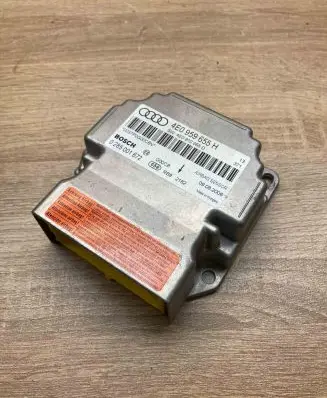 Audi A8 S8 D3 4E Airbag control unit/module 4E0959655H 0285001672