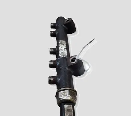 Volvo V60 Fuel main line pipe 9685297580 28497Z01 121940509