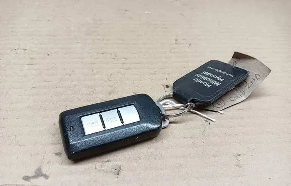 Mitsubishi Space Star Ignition key/card 