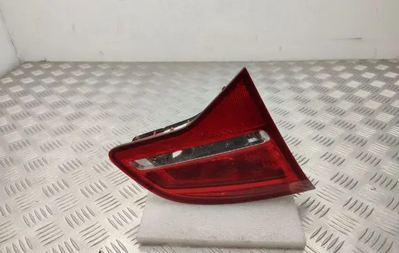 Opel Meriva B Tailgate rear/tail lights 13260838