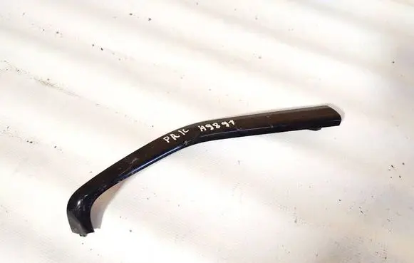 Under headlight/headlamp trim