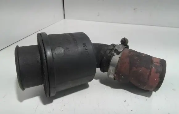 Ford Focus Intercooler hose/pipe 054776 6U666F35