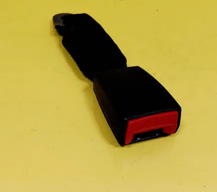 Nissan Micra Middle seatbelt buckle (rear) 33048604
