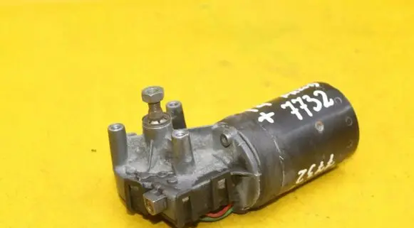 Volkswagen Multivan T4 Wiper motor 058960827