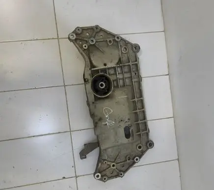 Volkswagen Golf Plus Front subframe 1K0199369F