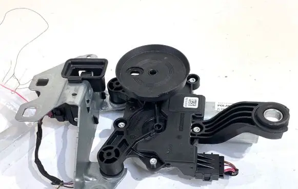 BMW 5 G30 G31 G38 Rear window wiper motor 7403853