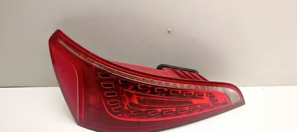 Audi Q5 SQ5 Tailgate rear/tail lights 1416T2 8D0945093A