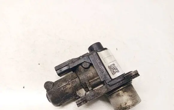 Volkswagen Golf V EGR valve 03G131502