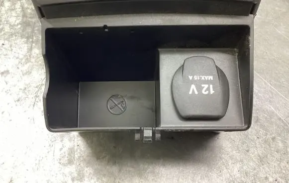 Mercedes-Benz B W245 Car ashtray A1696801050 106985