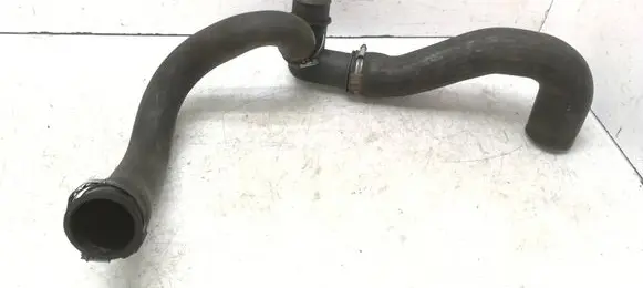 Intercooler hose/pipe