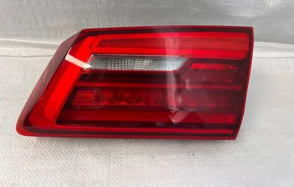 BMW 5 G30 G31 Tailgate rear/tail lights 8493050