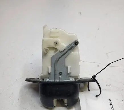 Nissan Leaf I (ZE0) Tailgate/trunk/boot lock/catch/latch