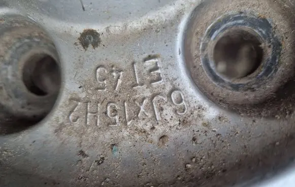 Audi 80 90 B2 R15 alloy rim C713