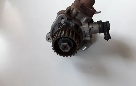 Citroen Berlingo Fuel injection high pressure pump 0445010516