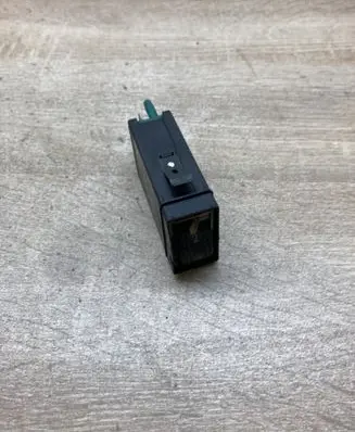 Volkswagen PASSAT B5 Seat heating switch 3B0963563