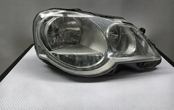 Volkswagen Polo VI Headlight/headlamp