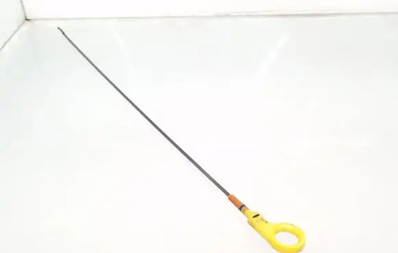 Oil level dip stick