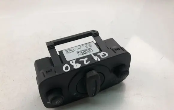Ford Fiesta Light switch 10099369