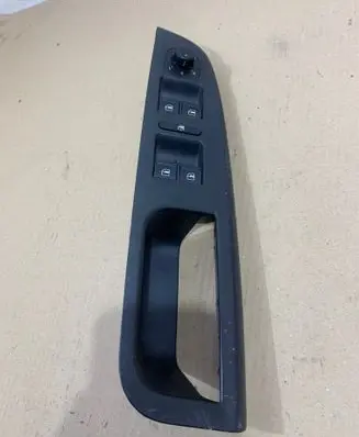 Volkswagen Golf V Electric window control switch 1K4959857B 136801S