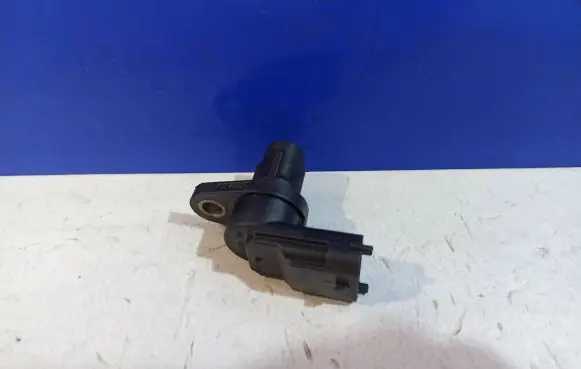 Saab 9-5 Camshaft position sensor 0232103052