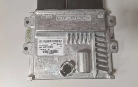 Citroen Jumpy Engine control unit/module 9841000180