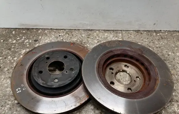 Lexus ES 250 - 300 - 330 Front brake disc 161