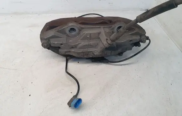 Mercedes-Benz C W205 Front brake caliper A2055403406