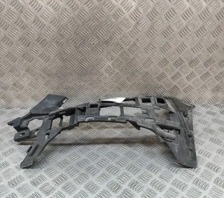 Mercedes-Benz C W205 Front bumper mounting bracket A2058850565