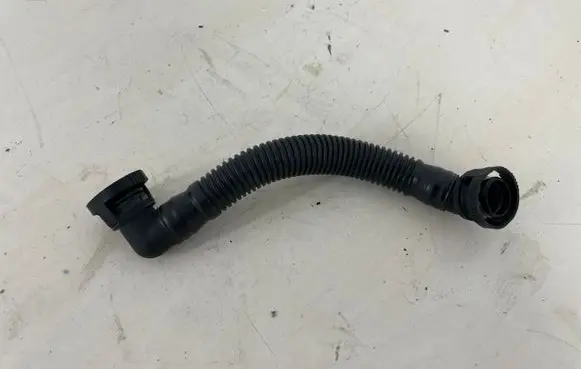 Volkswagen Golf VI Breather/breather pipe/hose 03L103493G