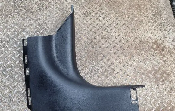 Ford Mustang VI Front sill trim cover FR3B6302348AEW