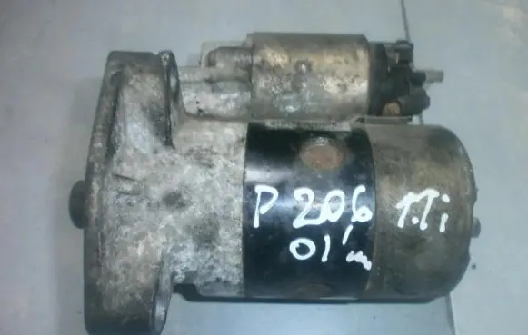 Peugeot 206 Starter motor m002t13081