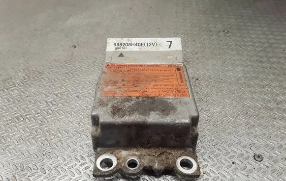 Nissan X-Trail T30 Airbag control unit/module 988208H40E