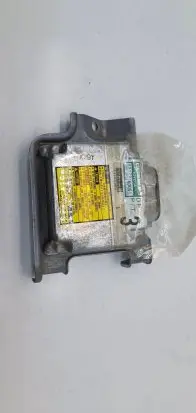 Toyota Land Cruiser (J100) Airbag control unit/module 8917060051 S4A02WDK