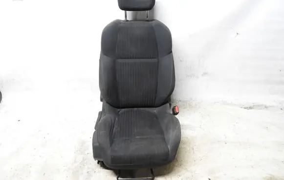 Citroen C5 Front driver seat 20DM65
