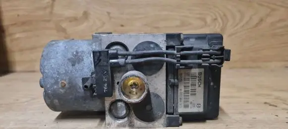 Volkswagen PASSAT B5 ABS Pump 0273004212