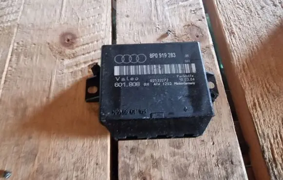 Audi A3 S3 8P Parking PDC control unit/module 8P0919283