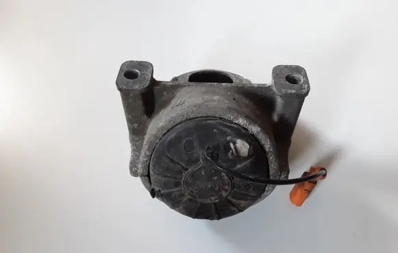 Audi A4 S4 B8 8K Engine mount bracket 8K0199381