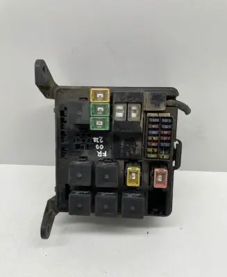 Opel Frontera B Fuse module 71541379