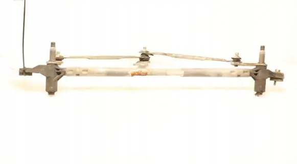 Chevrolet Captiva Front wiper linkage 